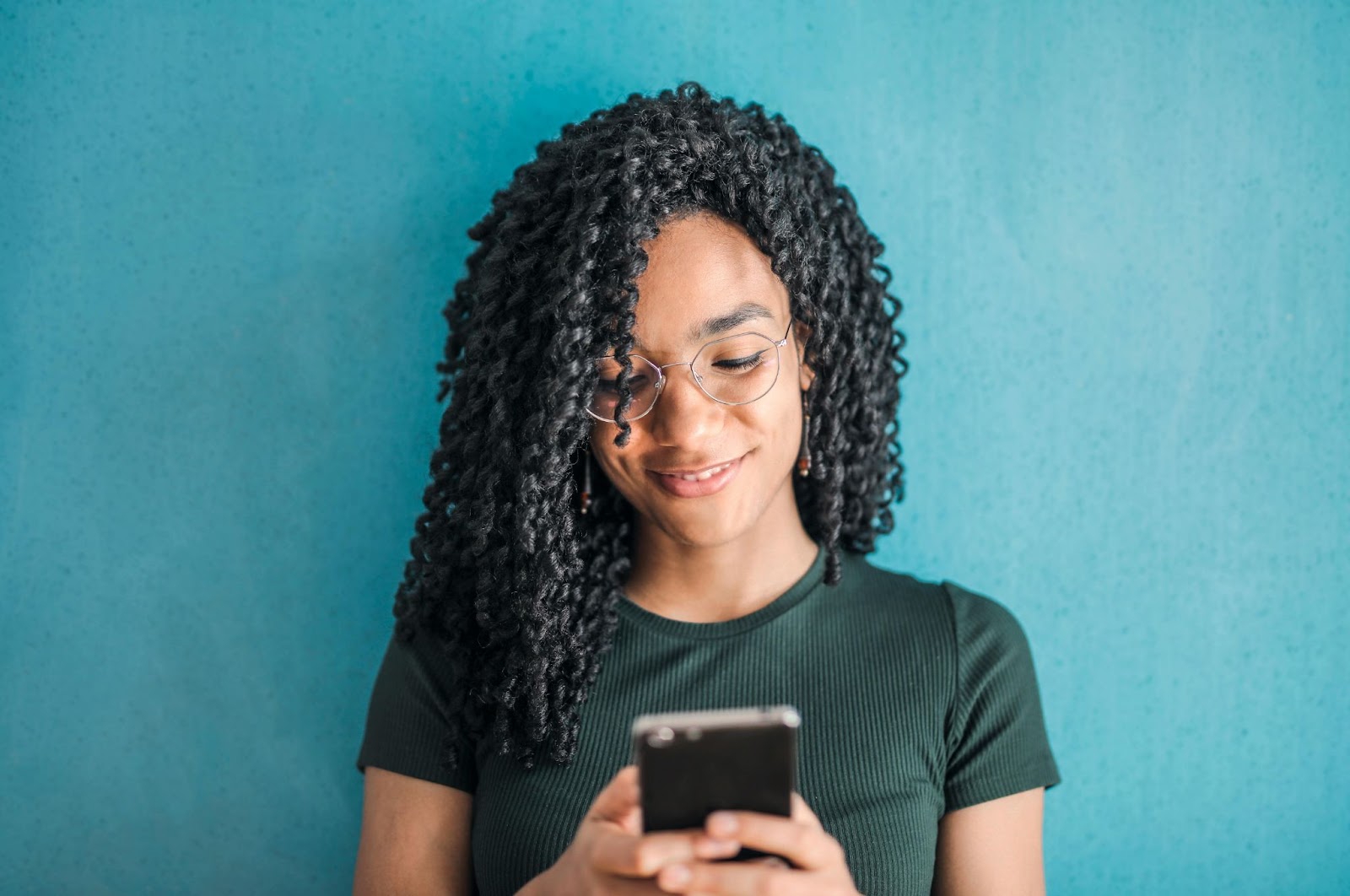 Understanding the Free Phone Program in California